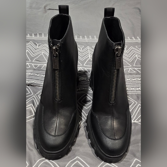 Sorel Shoes - Sorel Womens Brex Zip Front Heeled Boot Size 8.5